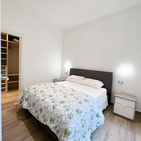 Borghi Two-room Near Old Town With Ac Appartement